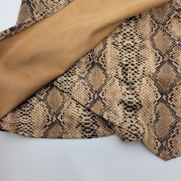 NWT Karlie Women's Snake Print Gold, Metallic, Shimmer Envelope Skort Size Small - Picture 4 of 13